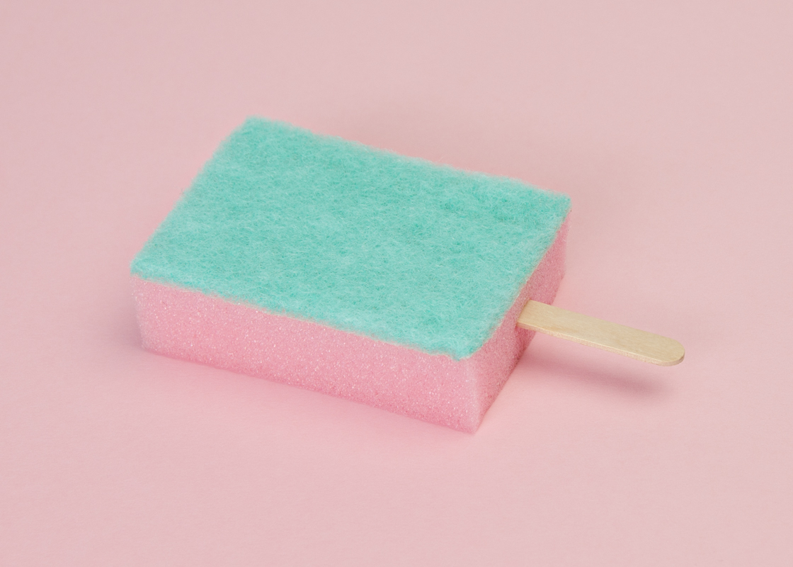 ice-cream-pink-blue-sponge-putput-festival-jeune-photographie-europeenne-2014-4