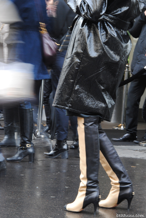 chanel-boots-bicolor-street-style-paris-fashion-week