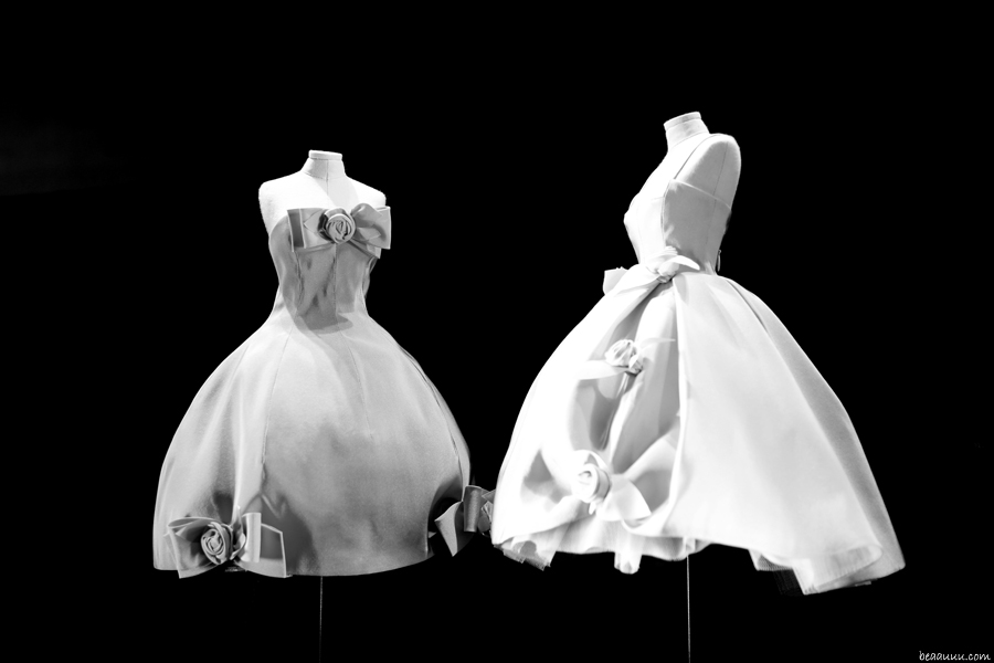 biennale-des-antiquaires-2014-dior-haute-couture-dresses