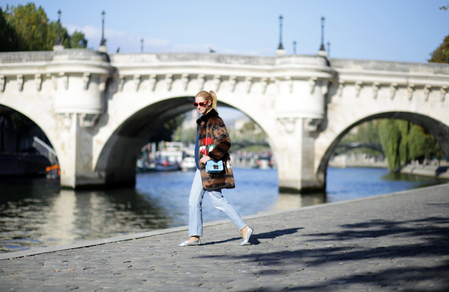 veste-en-fausse-fourrure-multicolore