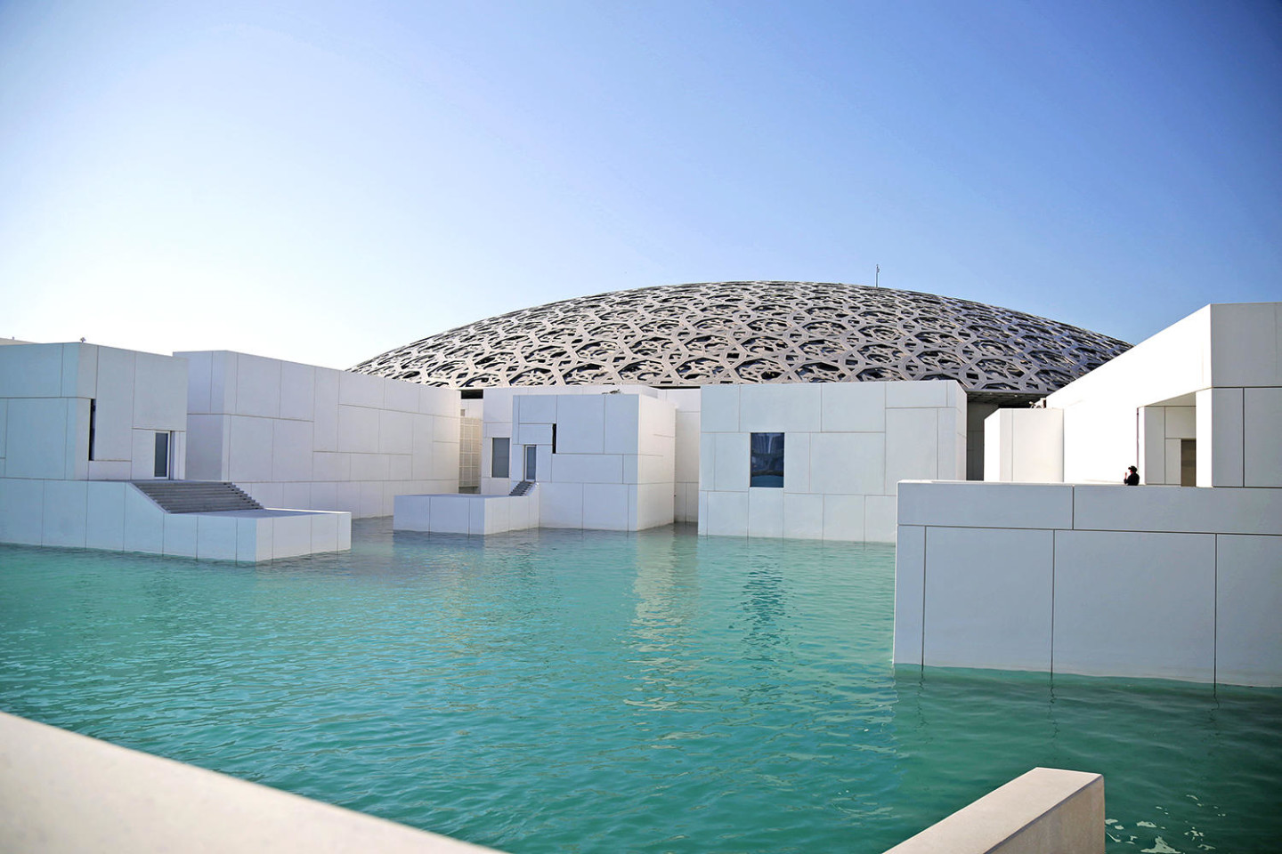 Abu Dhabi Louvres Museum architecture Jean Nouvel