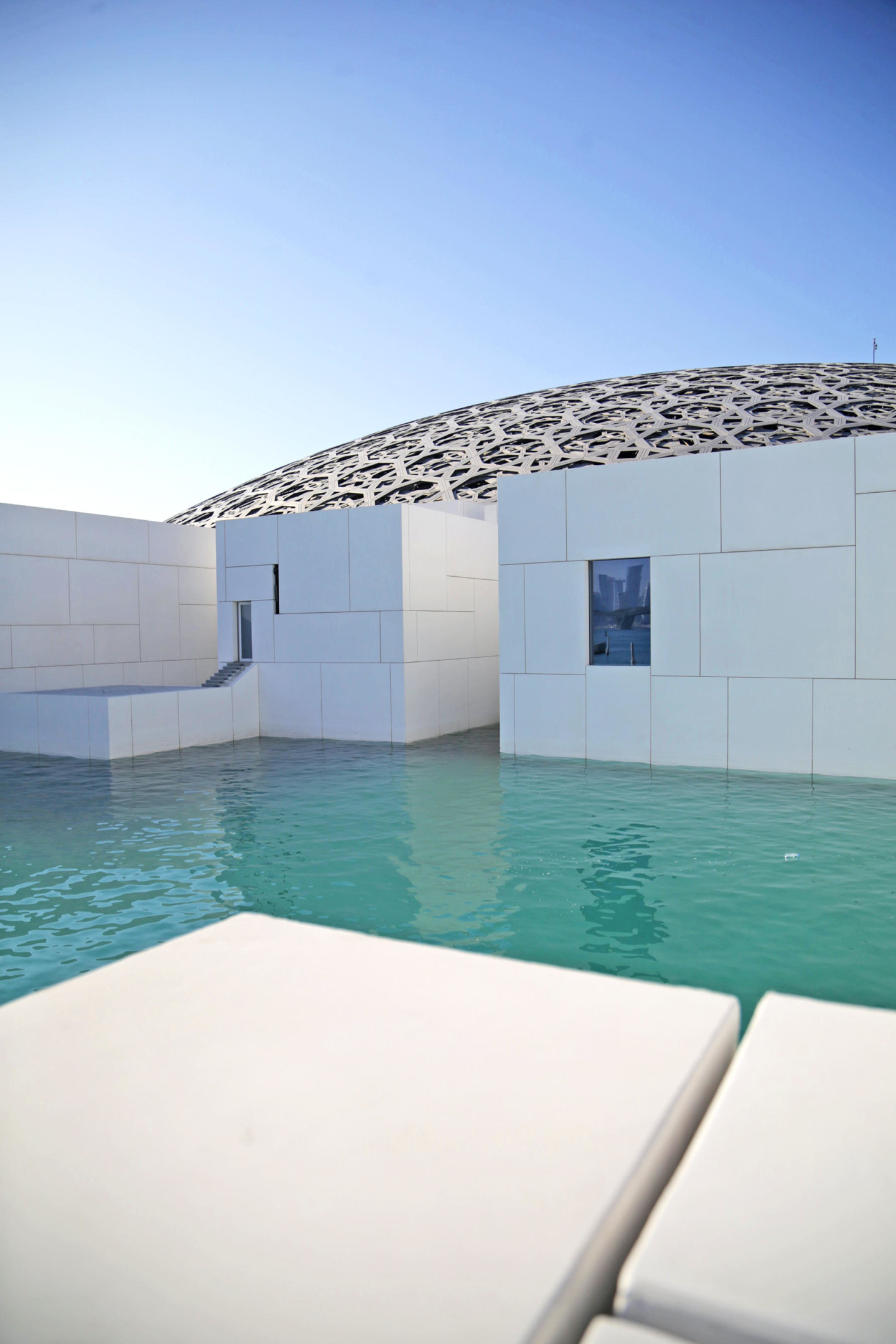 Abu Dhabi Louvres Museum architecture